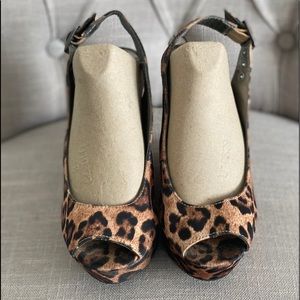 Size 8 Brash wedged sandals